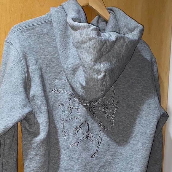 Philip Treacy for Umbro Embroidered Oversized Hood Sweatshirt Limited Release - Picture 5 of 5